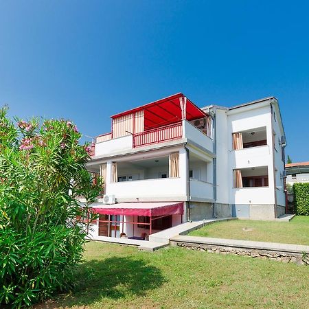 Apartments Miha Krk Town Exterior photo